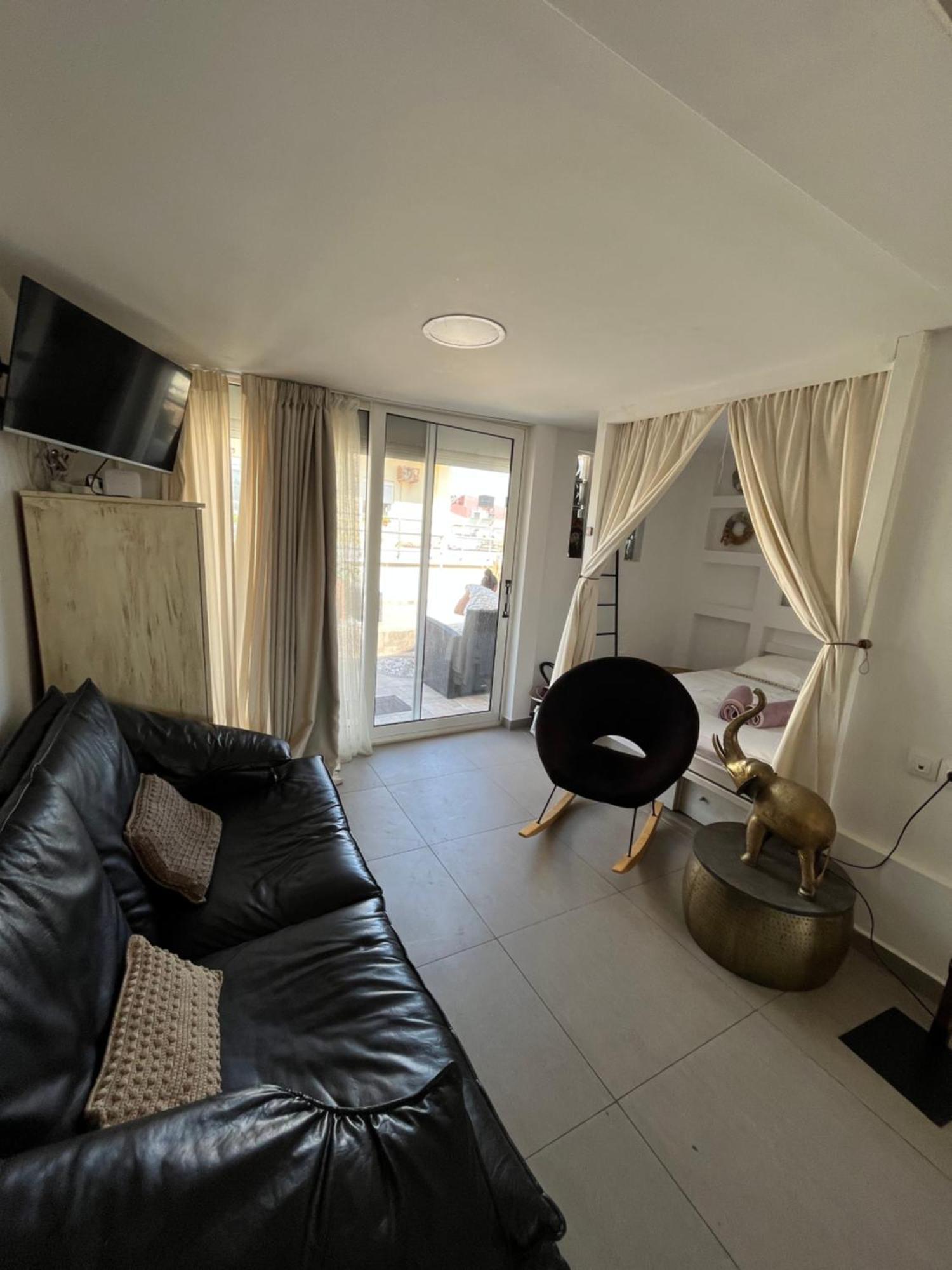 Papyrus City Centre Apartments Candia Esterno foto