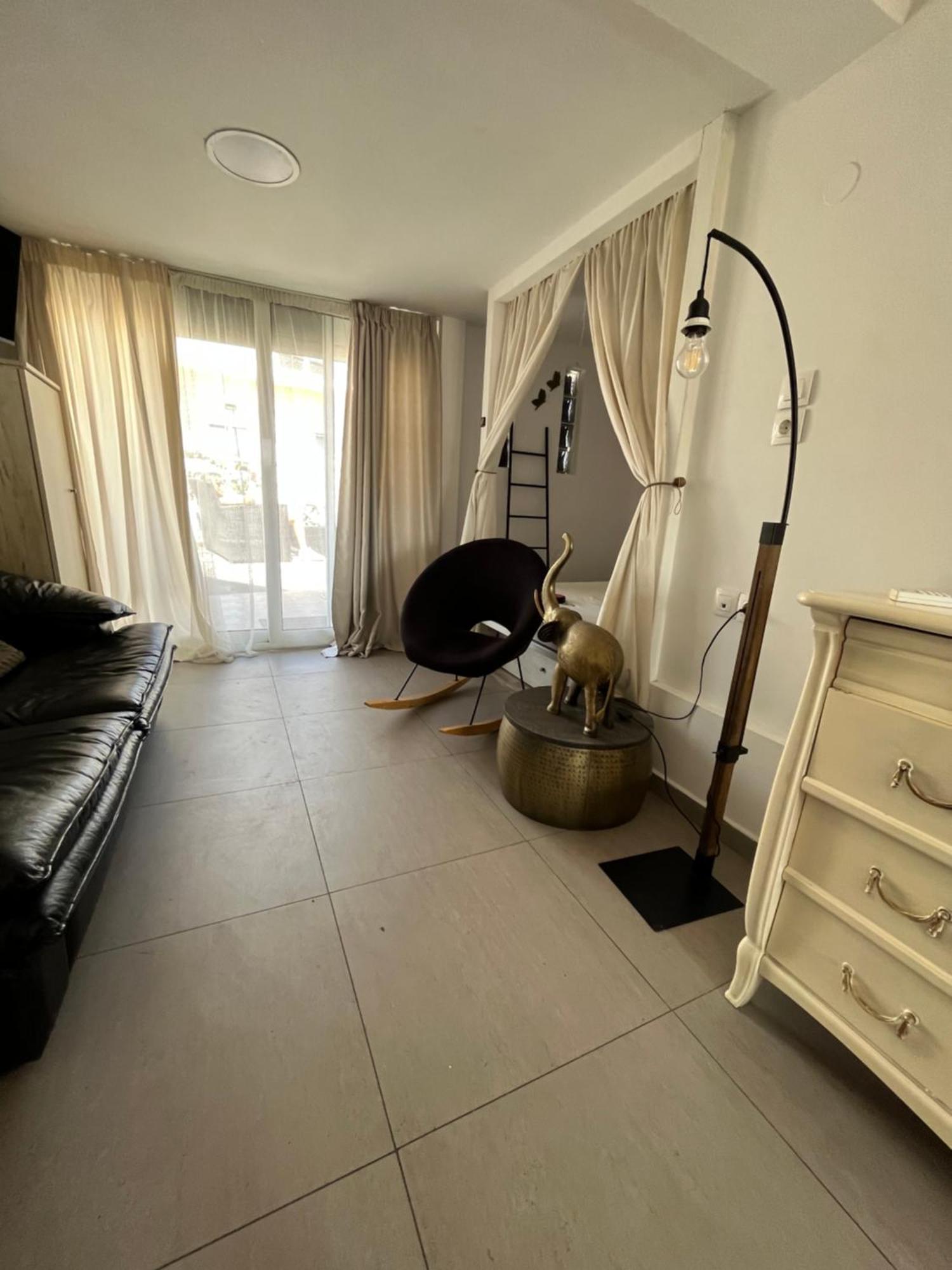 Papyrus City Centre Apartments Candia Esterno foto