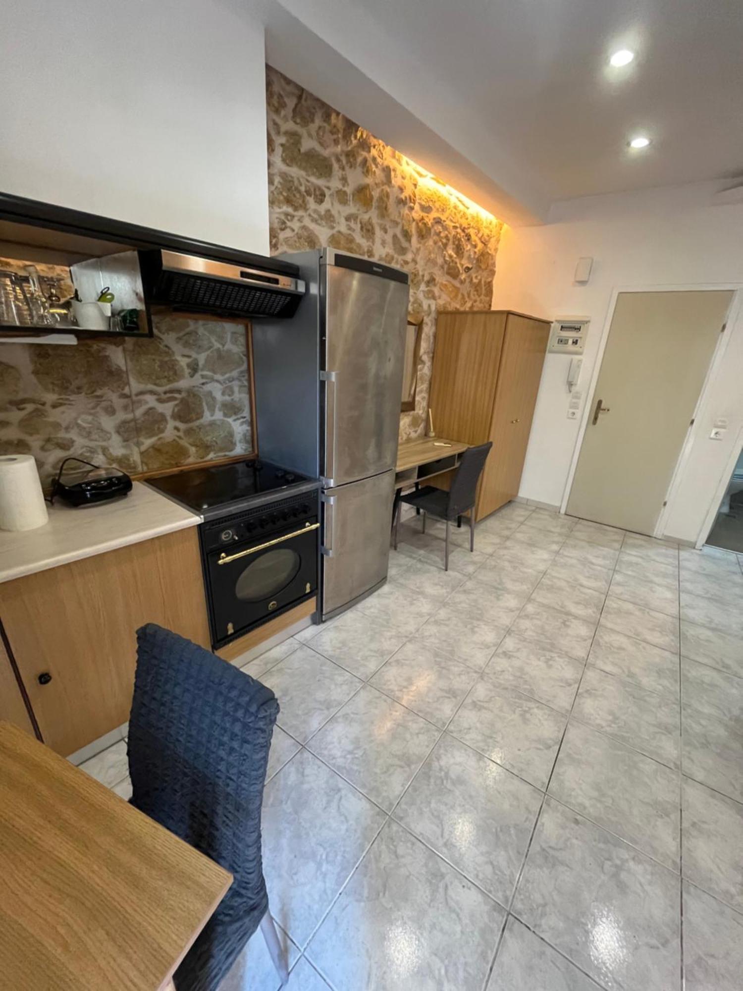 Papyrus City Centre Apartments Candia Esterno foto